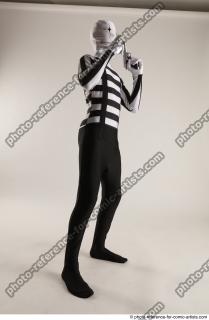 16 2019 01 JIRKA MORPHSUIT WITH TWO GUNS